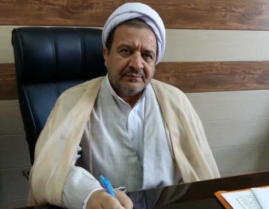 واکنش رئیس شورای وحدت استان سمنان به حذف عکس امام از یک لیست انتخاباتی
